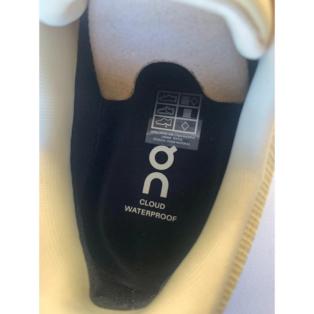 On Cloud 6 Waterproof Women's Running Shoes Pale Yellow‎ Size 9.5 W New